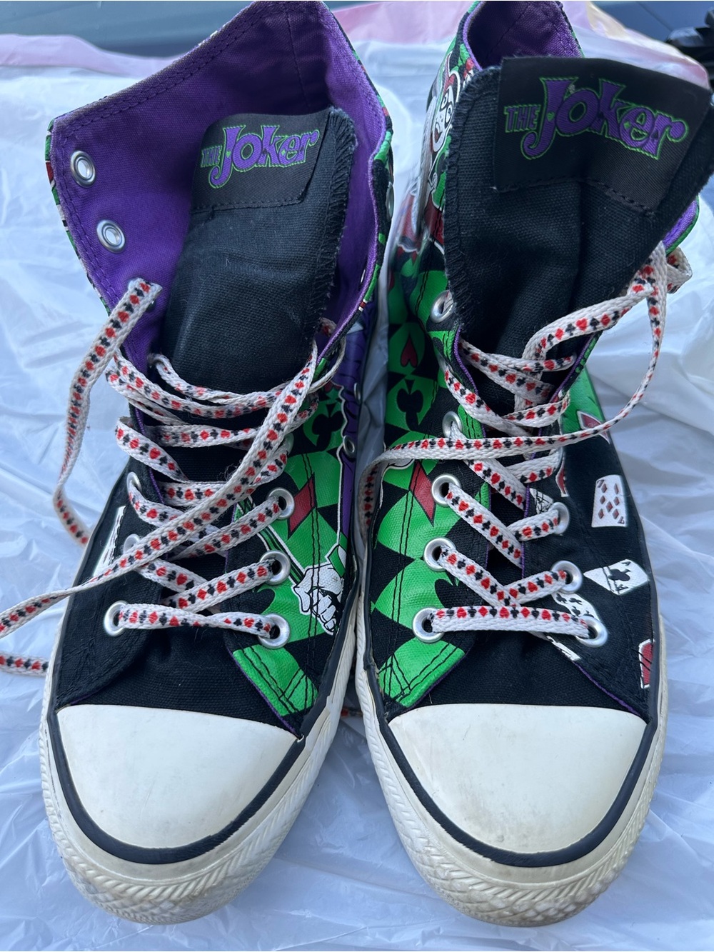 Converse The Joker & Harley Quinn